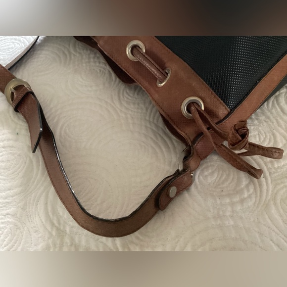 Bottega Veneta Marco Polo Bucket Bag - Picture 8 of 16